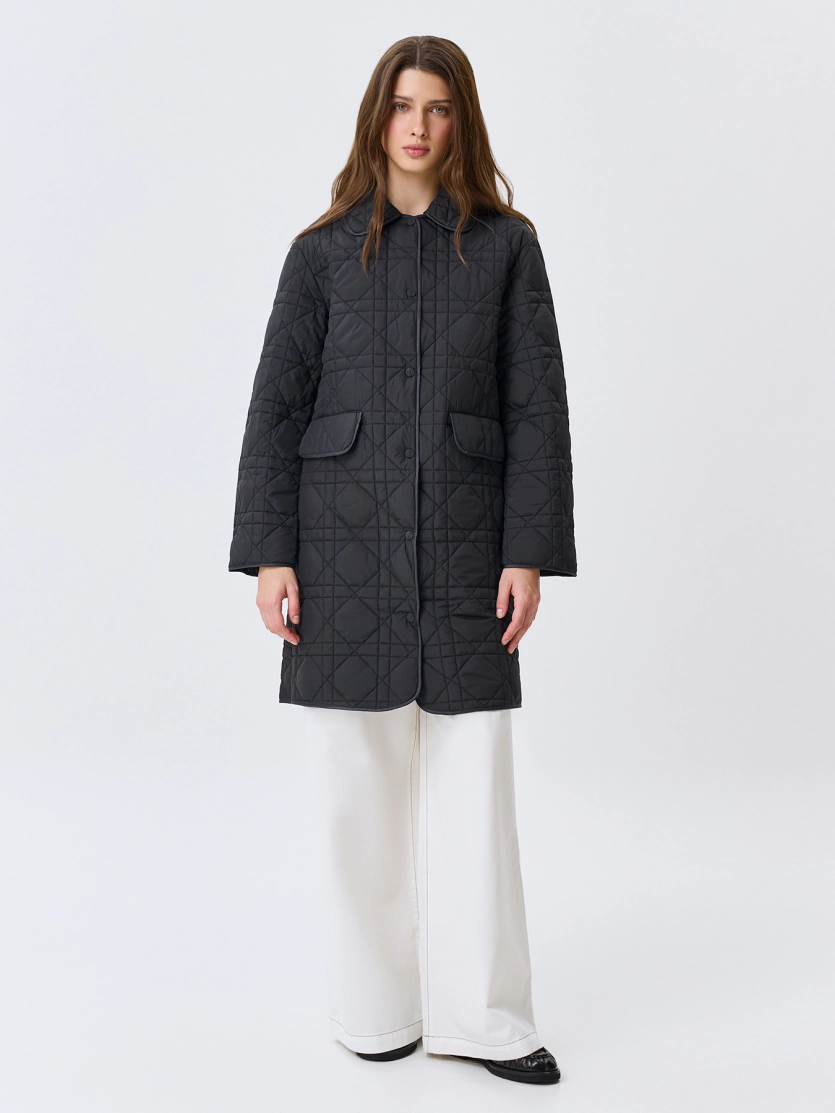 Укороченное стеганое пальто