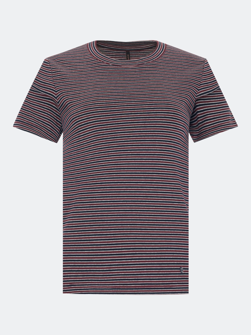 Приталенная футболка в полоску