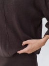 Джемпер с V-образным вырезом