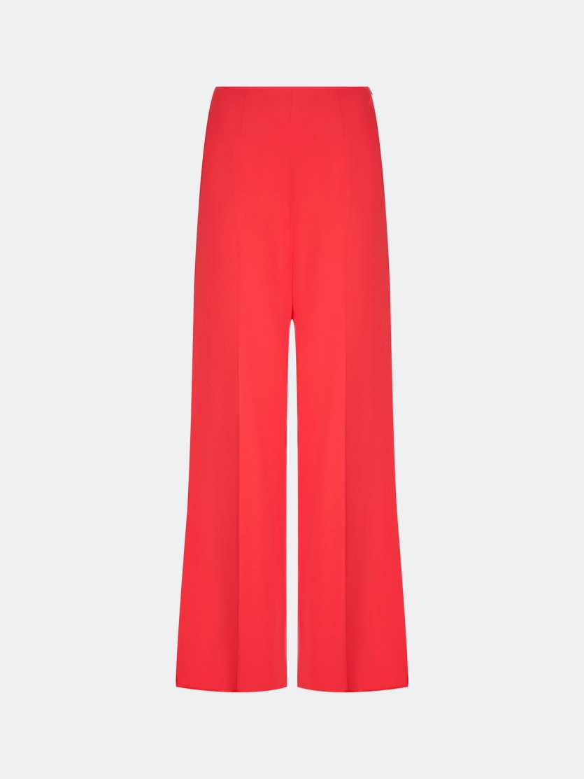 Яркие брюки из района