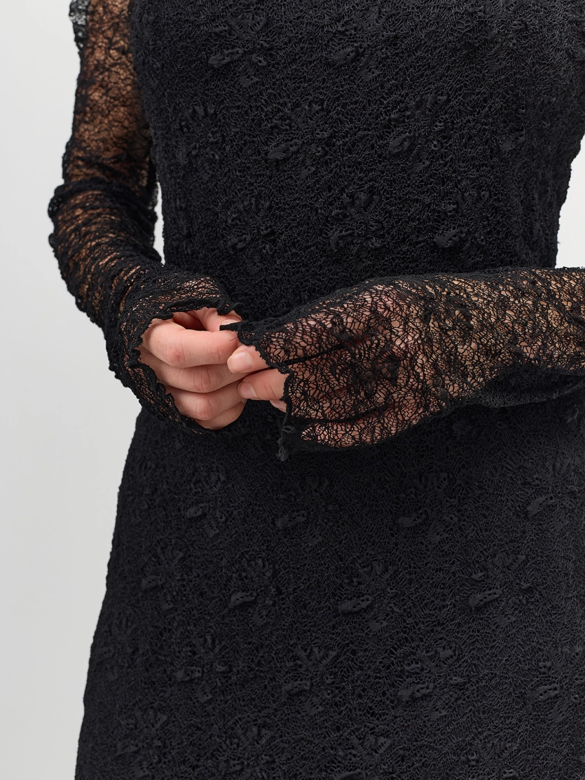 Кружевное платье макси