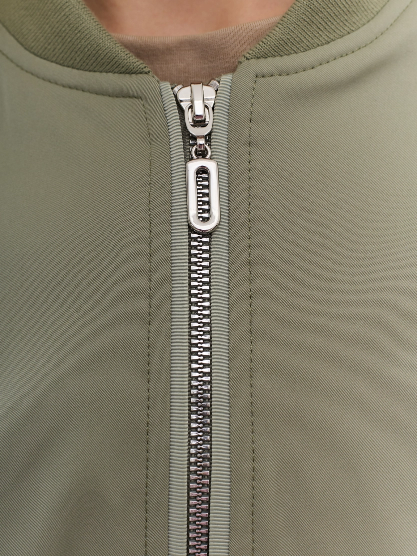 Бомбер в стиле "Casual"