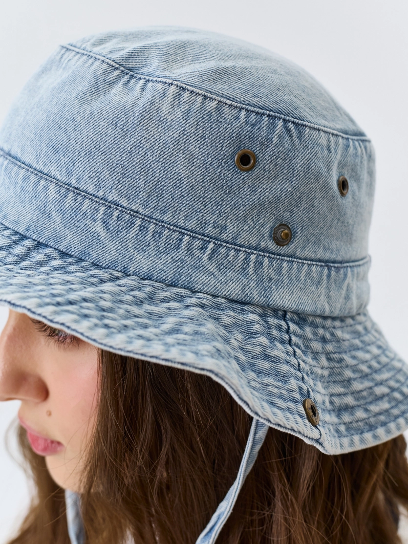 Джинсовая панама в стиле "сафари"