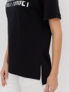 Oversize футболка с акцентным фольгированным принтом