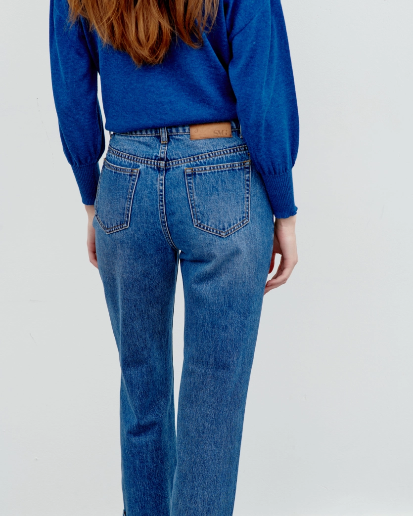Прямые джинсы полной длины