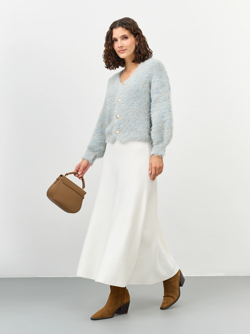 Кардиган из пушистой пряжи