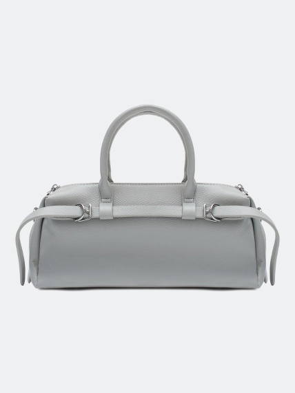 Сумка-багет с декоративными ремешками