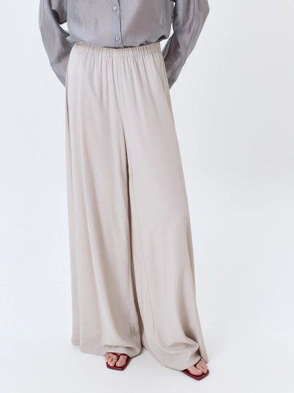 Широкие брюки-палаццо