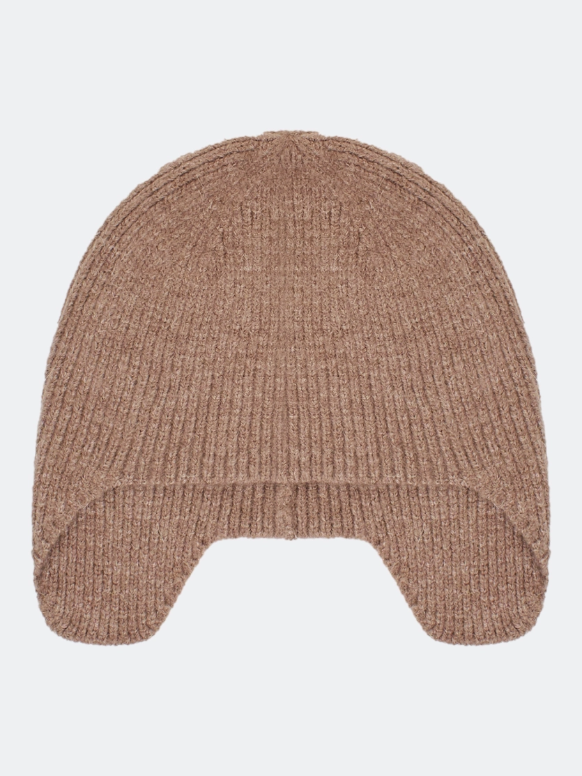 Шапка-чепчик с шерстью