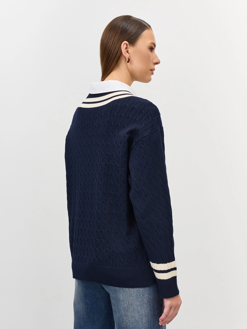 Свитер с косами и контрастной отделкой