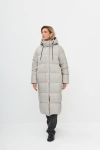 Длинный пуховик с контрастными деталями