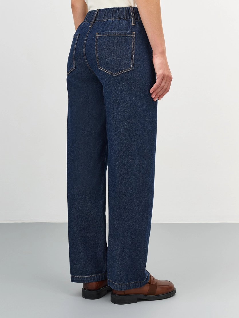 Широкие джинсы с узким поясом