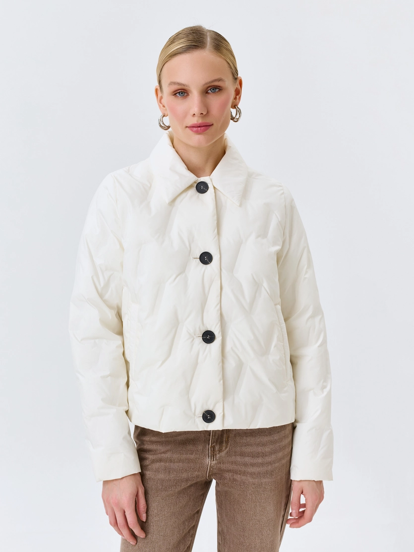 Стеганый жакет с контрастными пуговицами