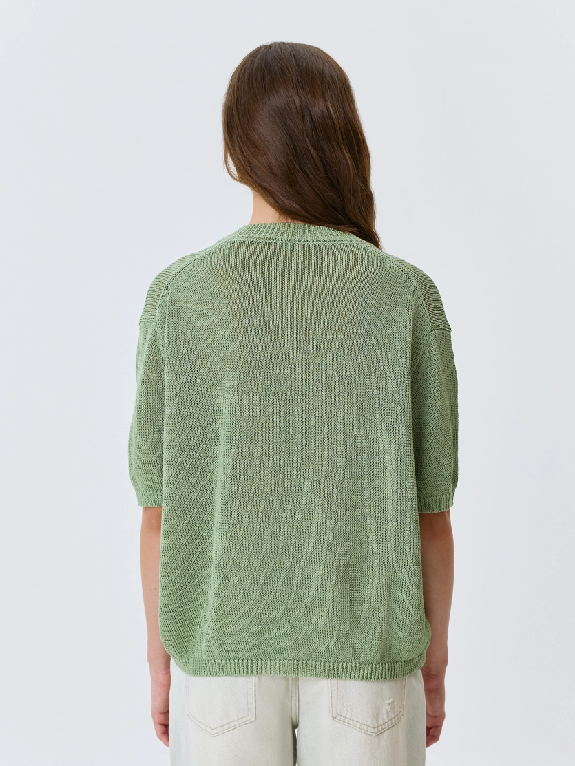 Свободный джемпер из  фактурной пряжи