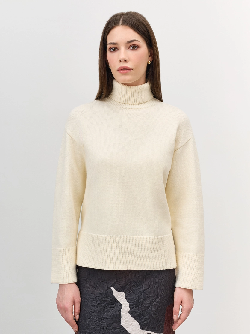 Джемпер с воротником гольф