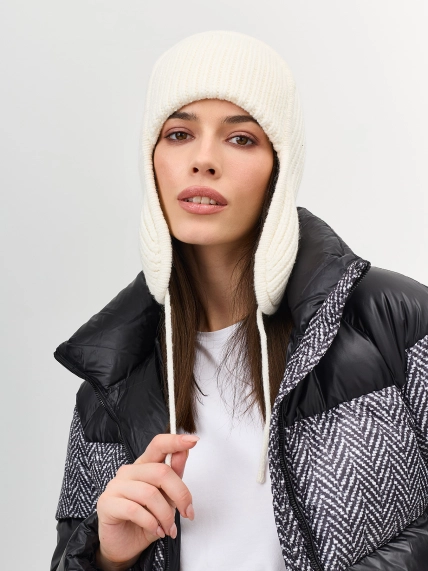 Вязаная шапка-ушанка