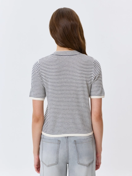 Джемпер в тонкую полоску