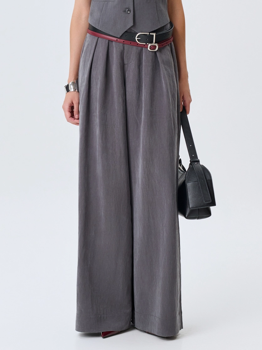 Брюки с акцентными складками из лиоцелла