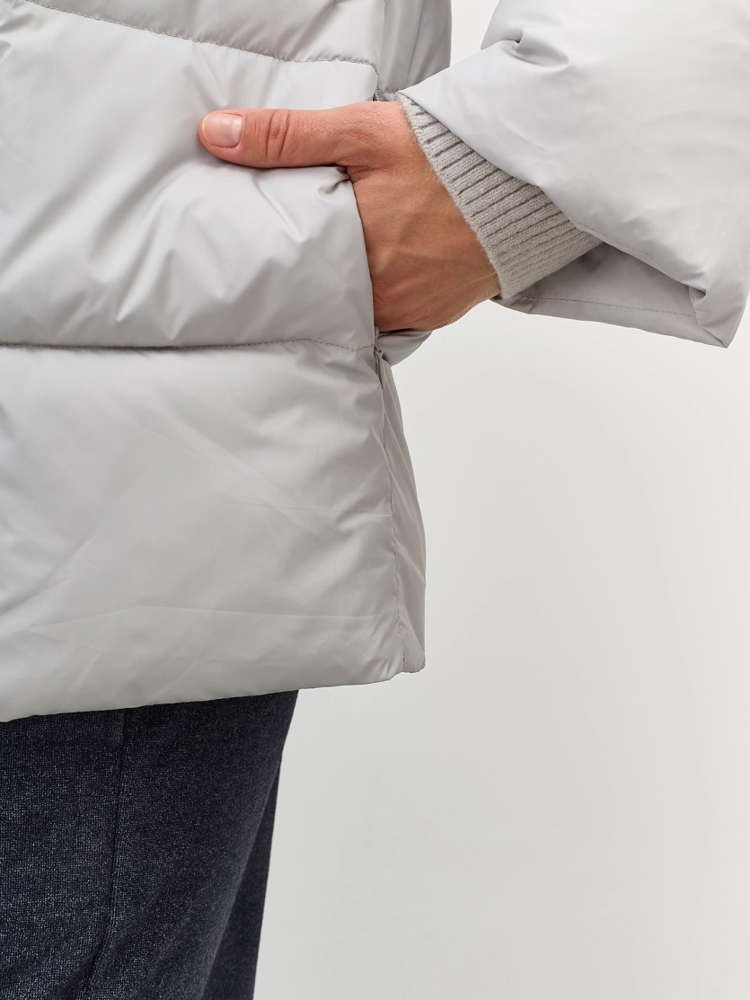 Свободная куртка с трикотажным воротником