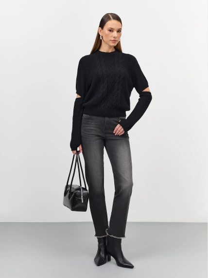 Джинсы с деликатной варкой и бахромой 