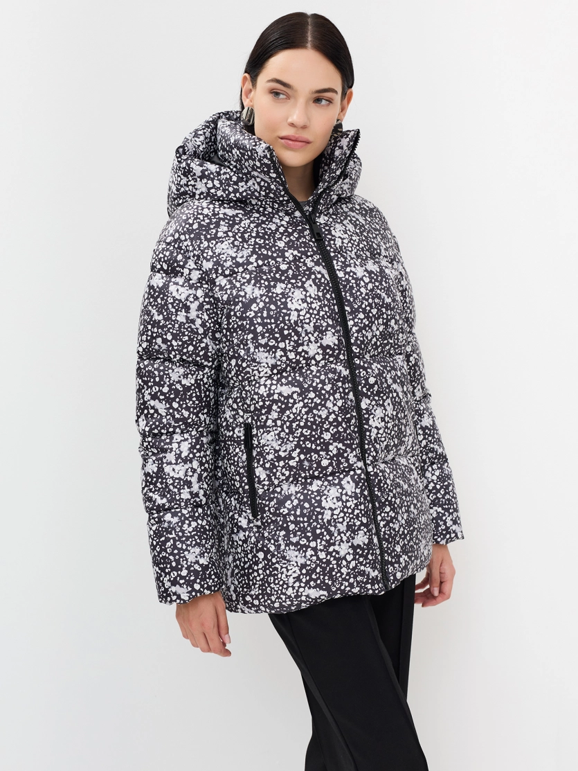 Oversize куртка с абстрактным принтом