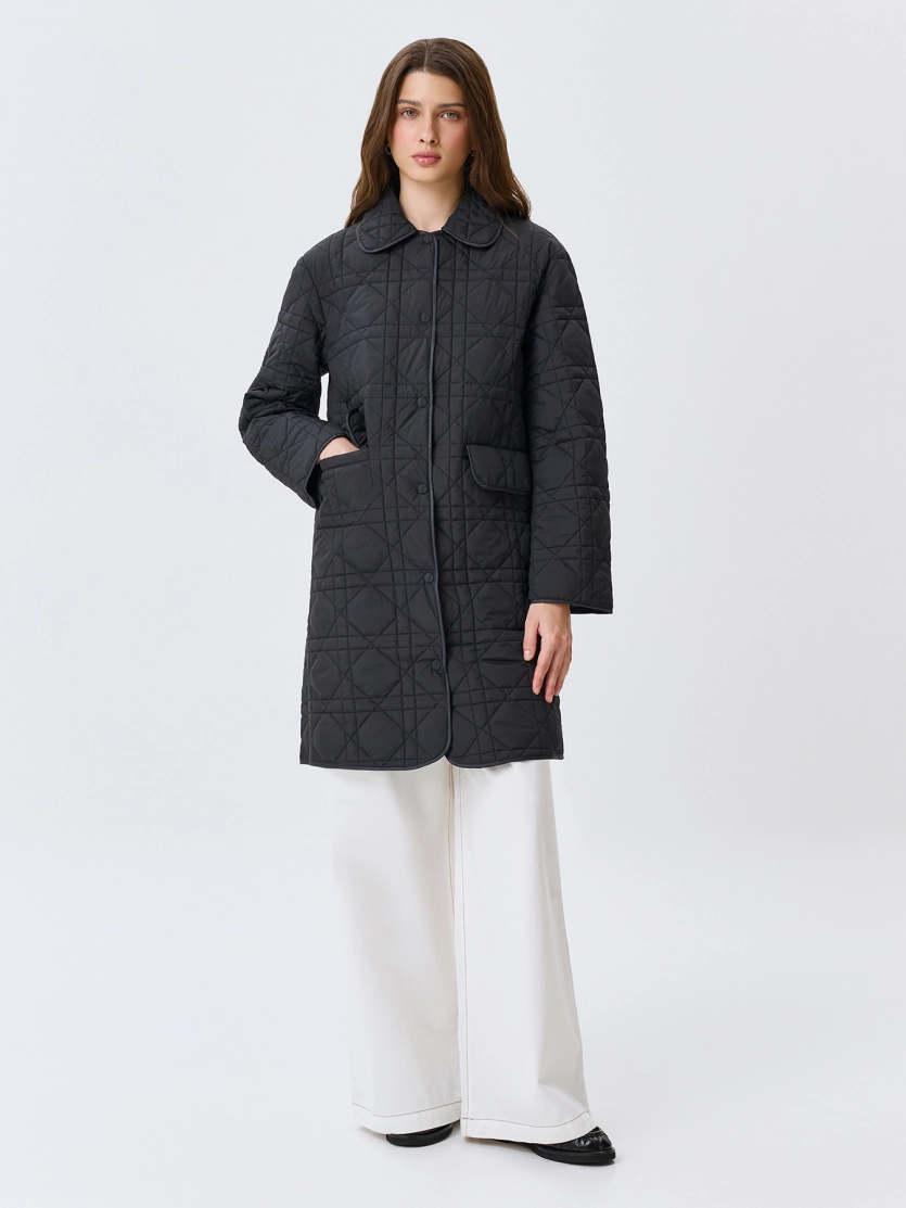 Укороченное стеганое пальто