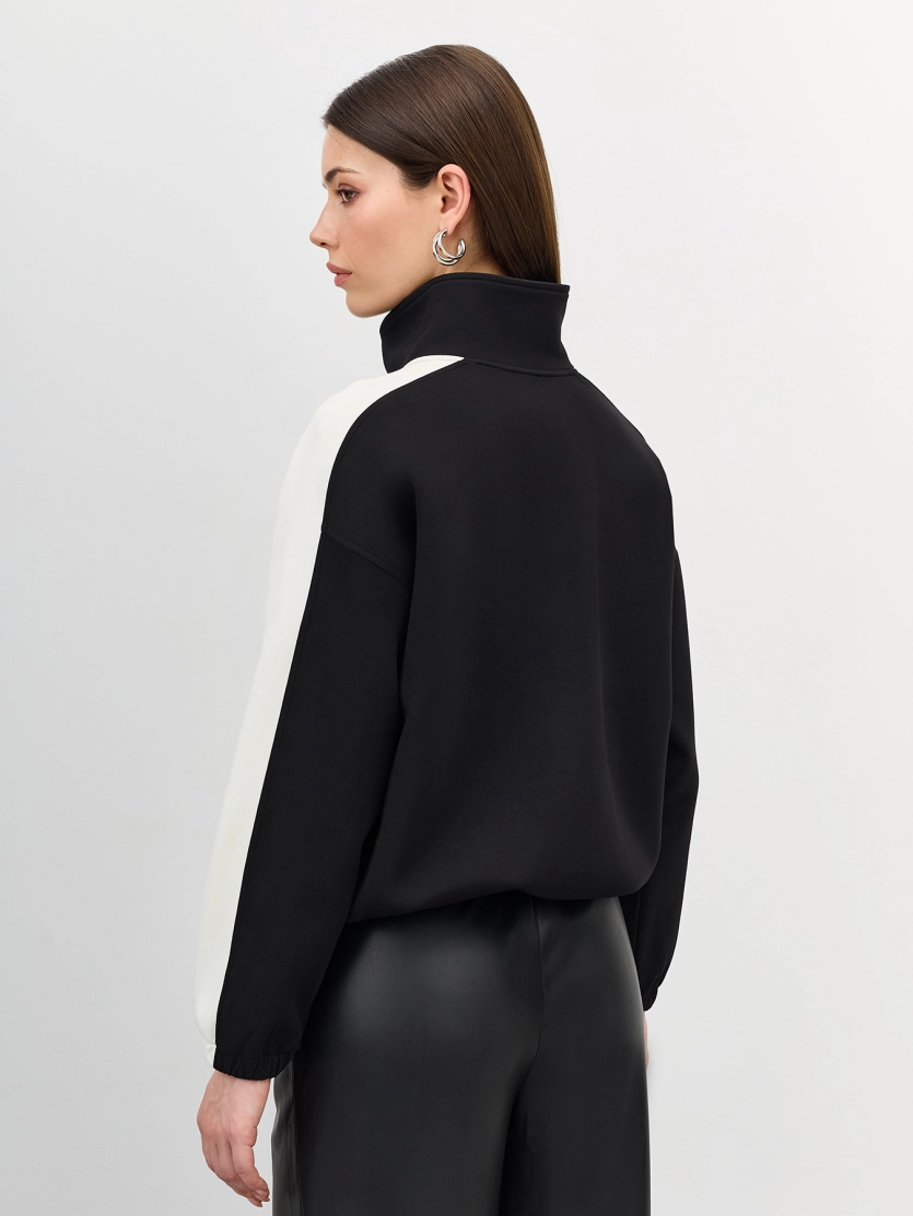 Джемпер в стиле "color block"