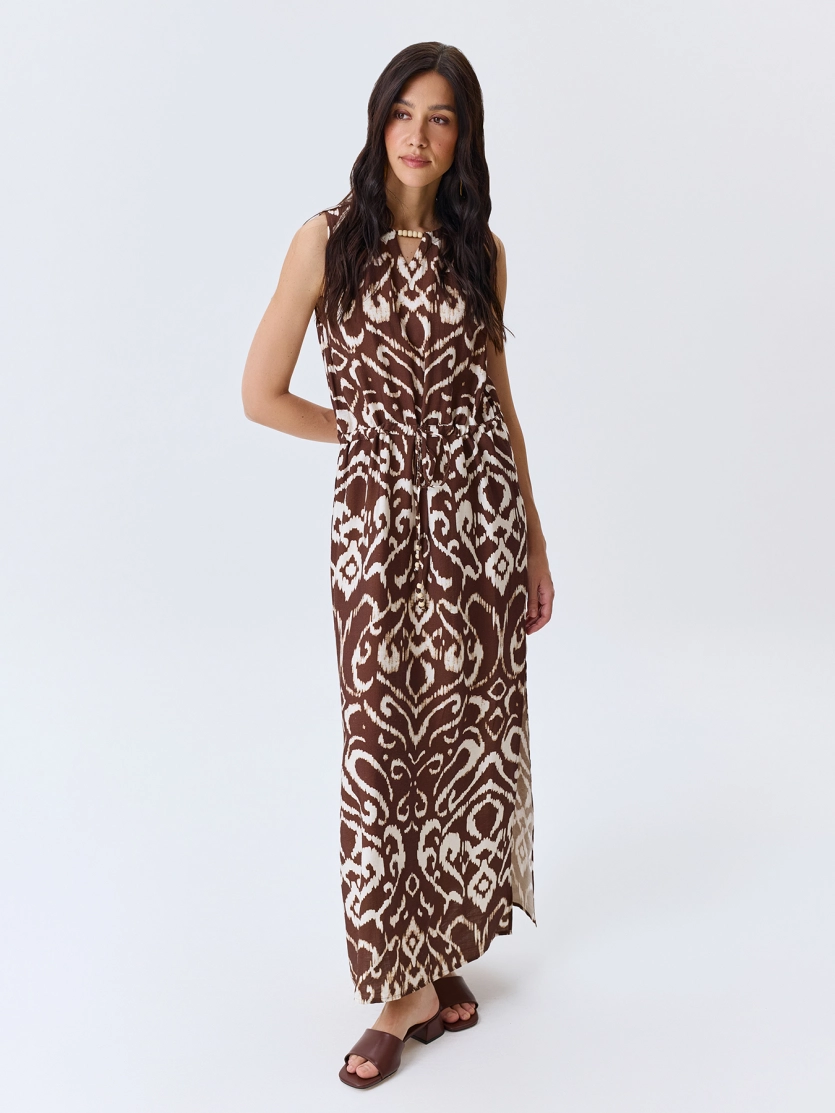 Платье с этническим принтом с высокими разрезами