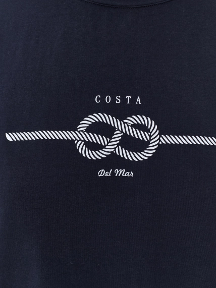 Футболка с деликатным принтом 