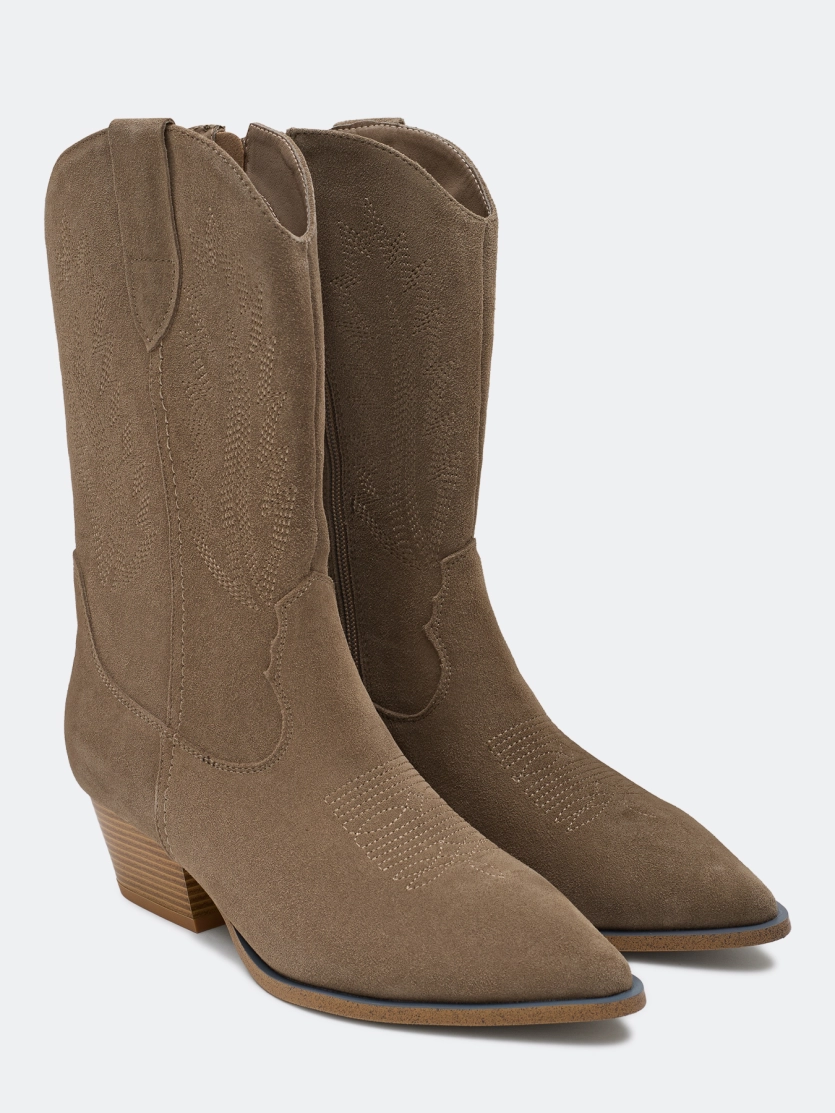 Сапоги-казаки из натуральной замши