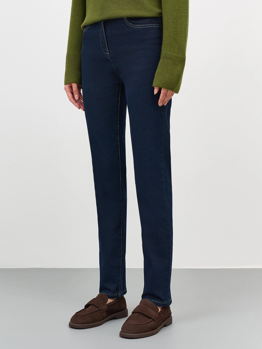 Джинсы с контрастной отстрочкой