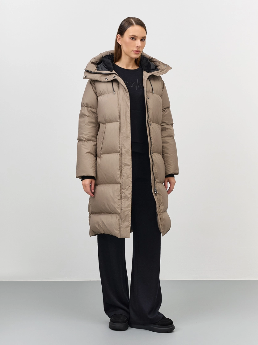 Oversize пуховик из нейлона с крэш эффектом
