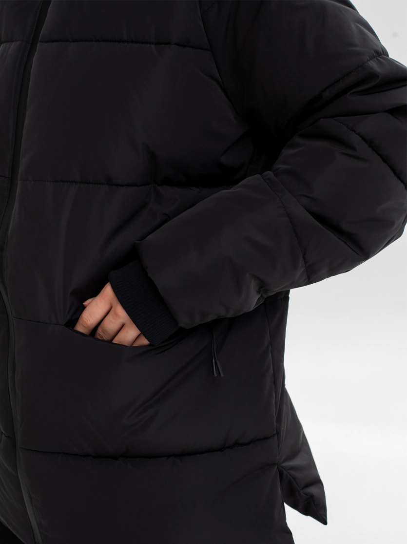 Удлиненная куртка с капюшоном и прорезиненной молнией