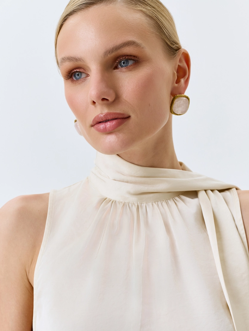 Топ халтер со струящимся шарфом