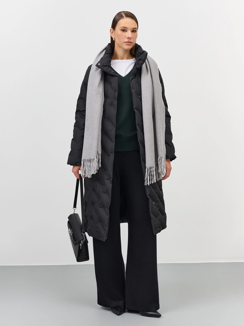 Теплое пальто с фантазийной стежкой