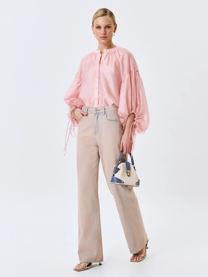 Прямые джинсы в оттенке чайной розы