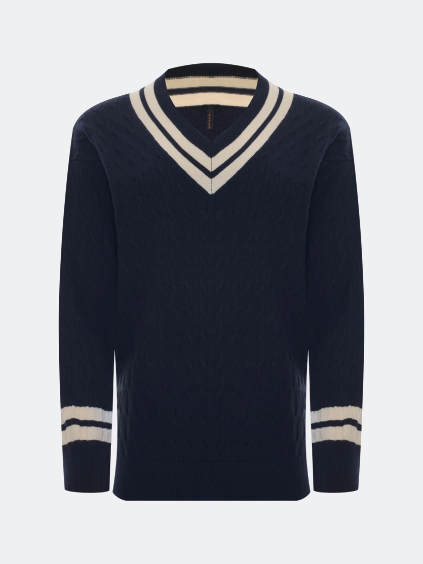 Свитер с косами и контрастной отделкой