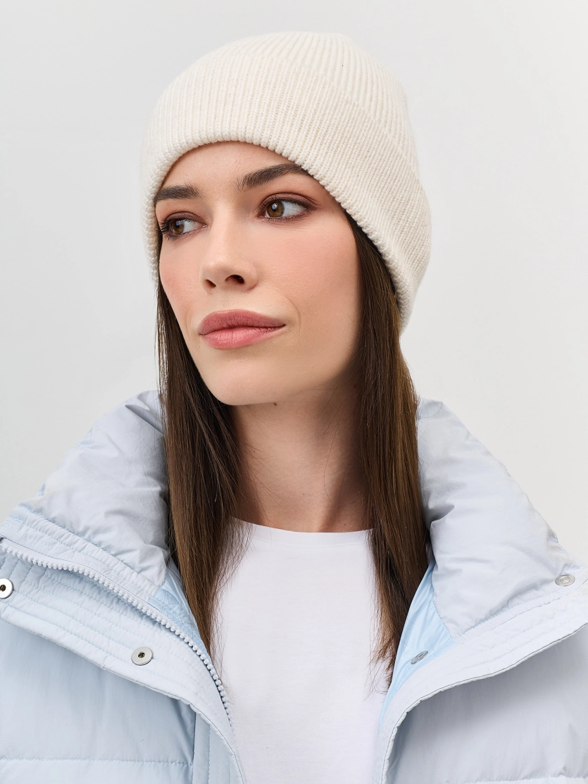 Шапка бини в мелкий рубчик