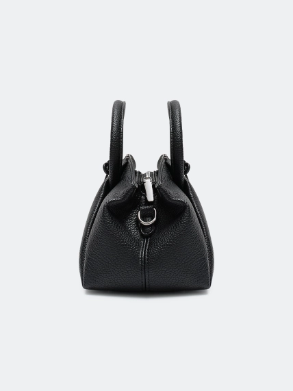 Cумка из эко кожи с акцентным обвесом