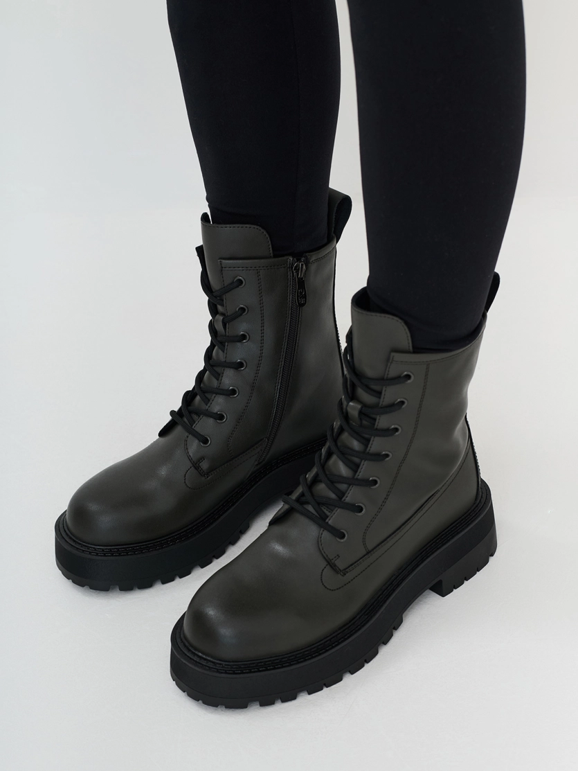 Утепленные ботинки из натуральной кожи