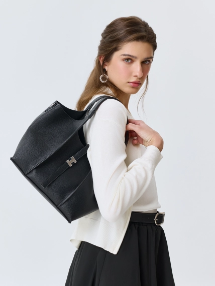 Сумка-тоут с акцентными швами