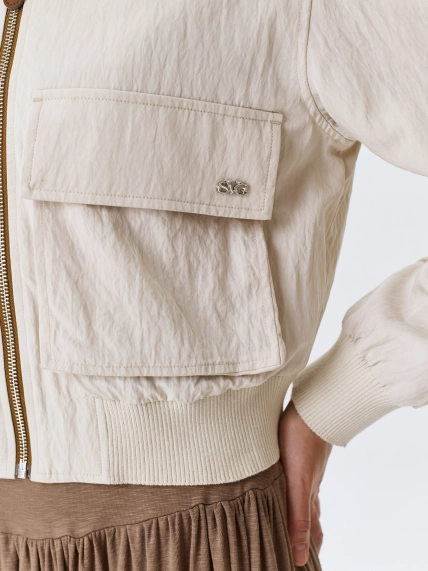 Укороченный бомбер с широким рибом