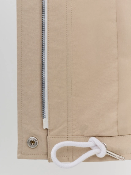 Ветровка в стиле "Casual" с капюшоном