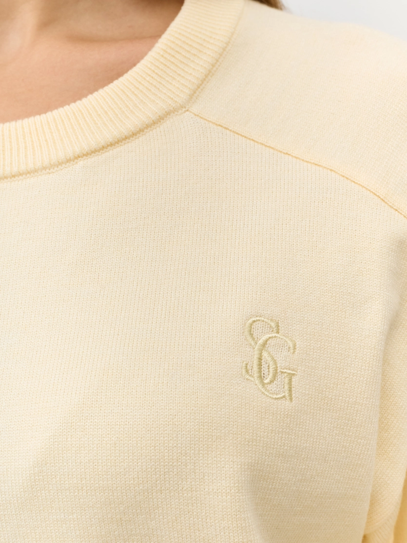 Укороченный джемпер с воротником стойкой