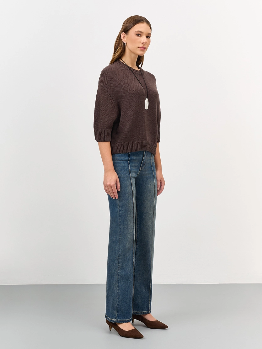 Джинсы Bootcut с застроченными стрелками