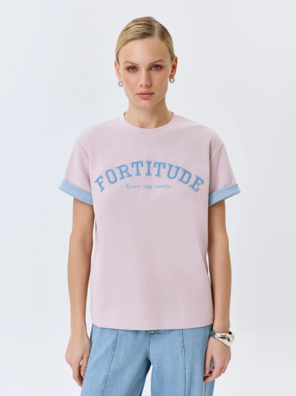 Прямая футболка в стиле "College"