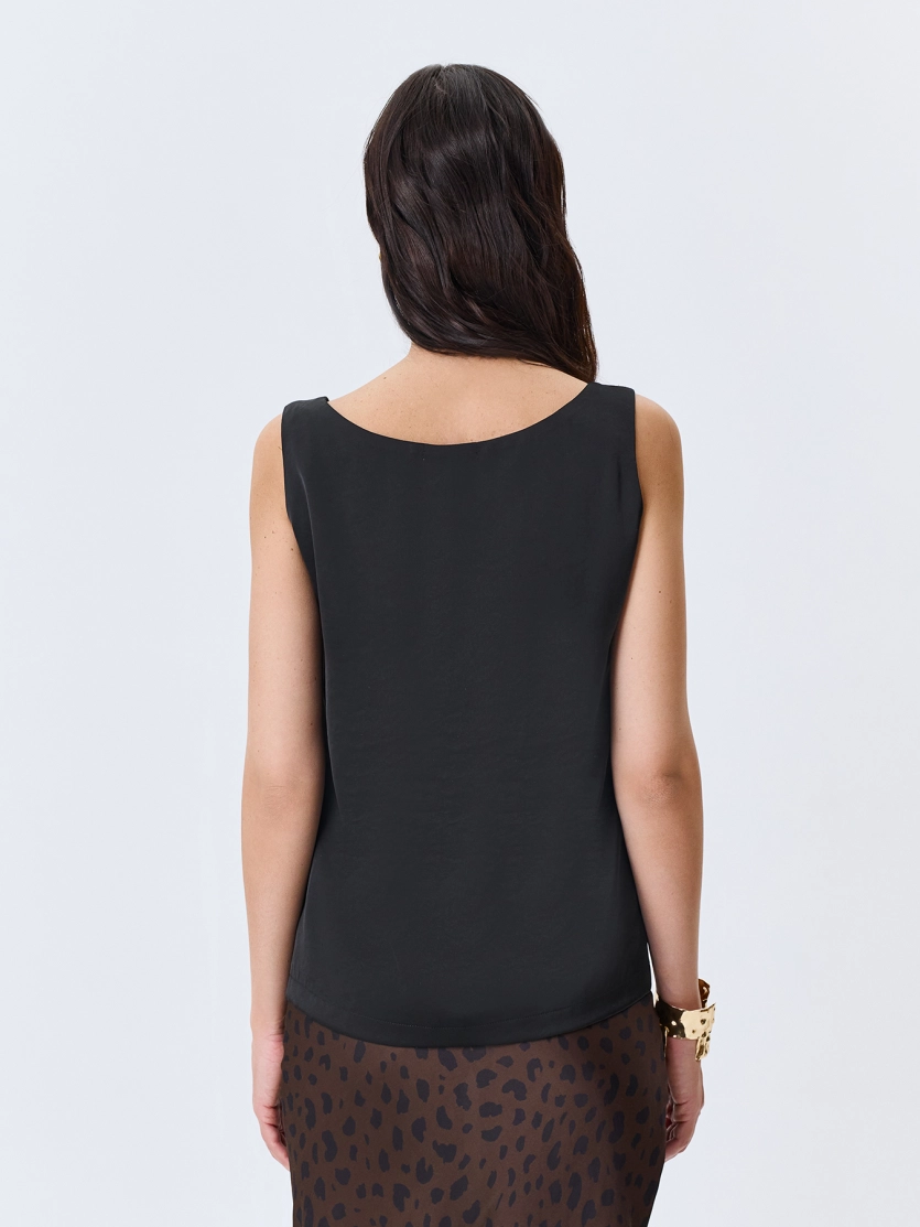 Свободный сатиновый топ