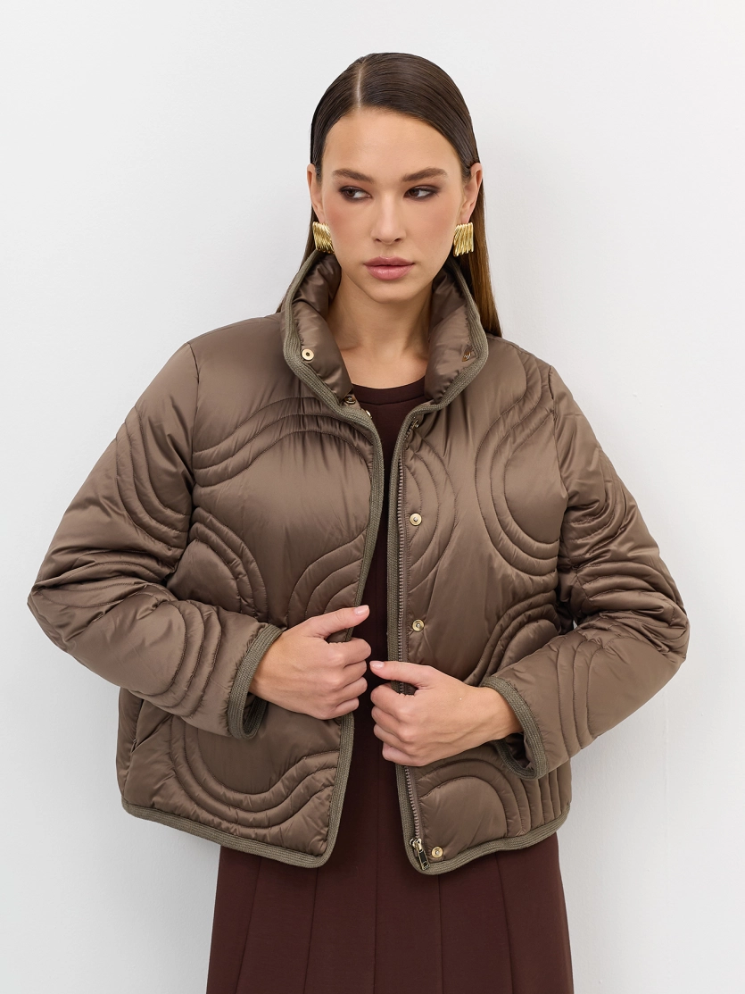 Куртка с фигурной стежкой