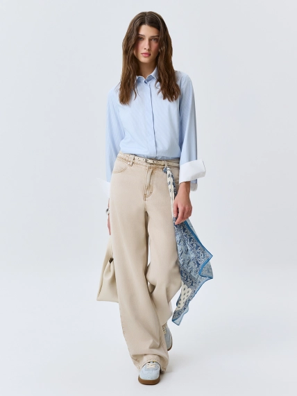 Бежевые джинсы с деликатной варкой