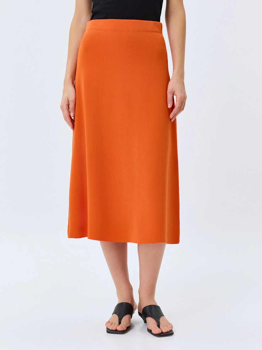 Вязаная юбка миди